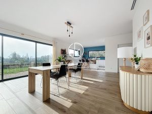 Maison Saint Cyr Au Mont D Or 6 pièce(s) 180 m2, terrain plat de 867m², garage