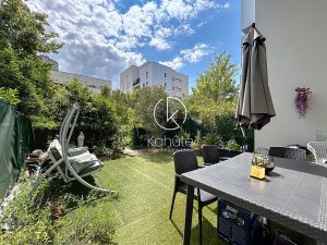 Lyon 9, Appartement T5 Duplex de 105.66 m2 avec jardin et garage, accès direct à Gare de Vaise et aux différentes commodités.
