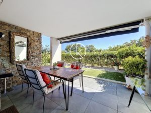 T3 rez-de-jardin plein sud, Jardin & terrasse dans résidence avec piscine, Parking, Box en sus